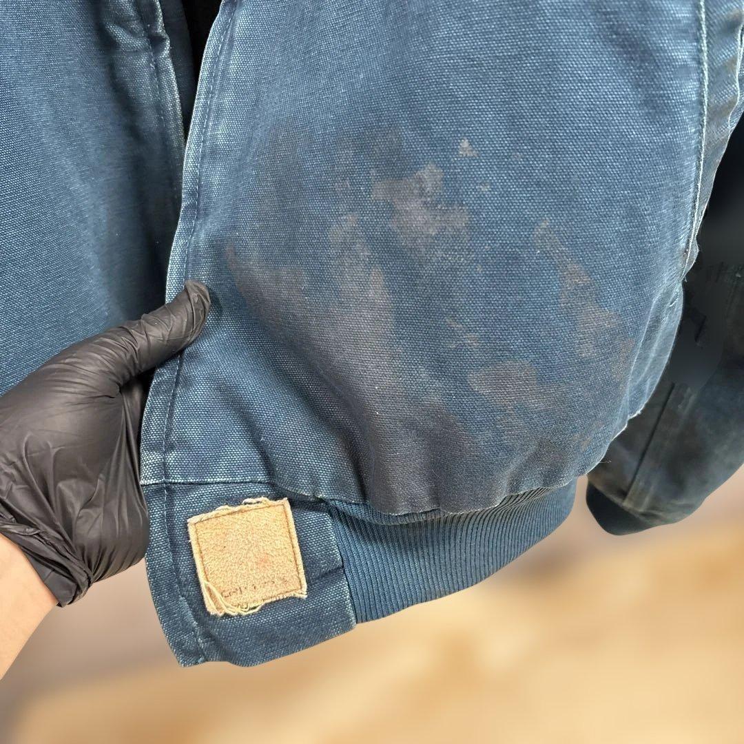 カーハートダークブルー ジャケット