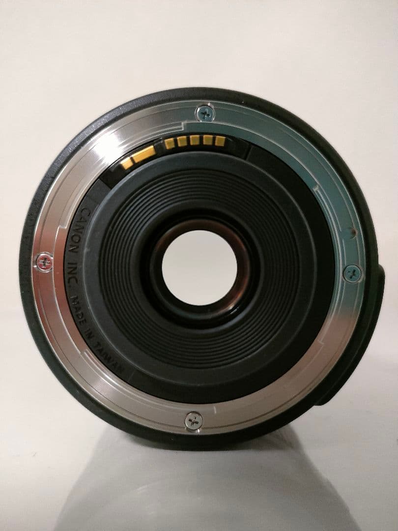 キヤノン Canon EF-S 18-135ｍｍ F3.5-5.6 IS STM