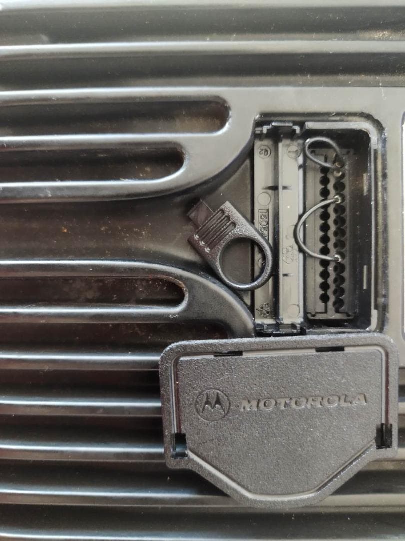 モトローラMCA移動無線装置 現状品 - yellows.co.jp 日本