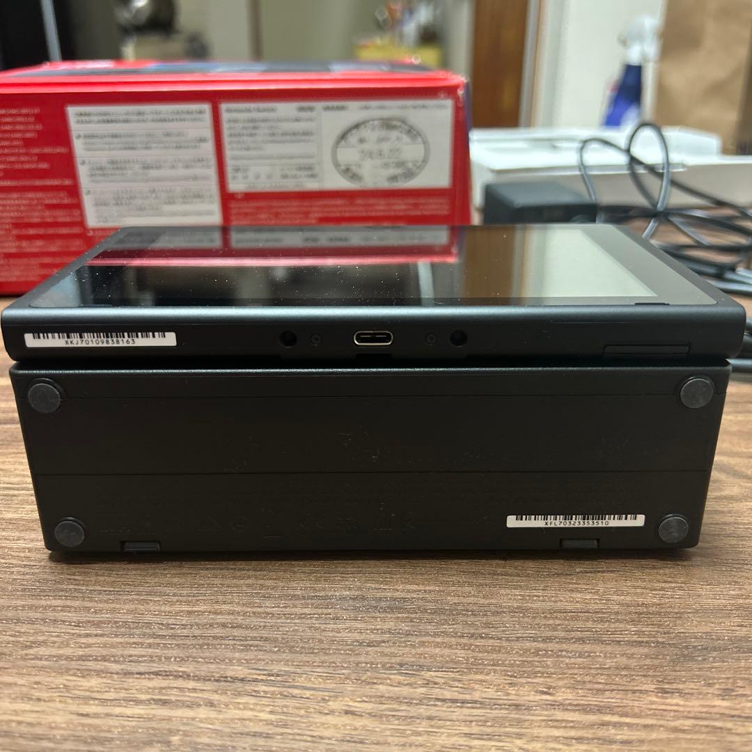 Nintendo switch 本体　バッテリー強化版