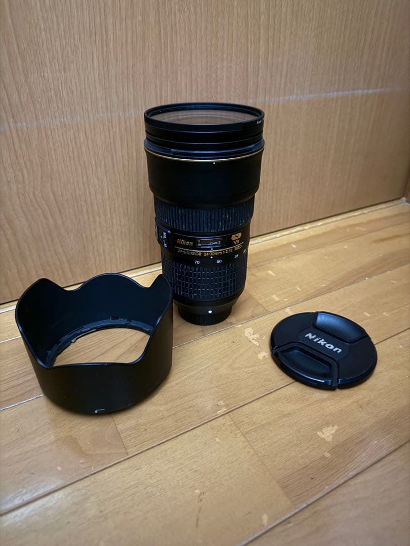 レンズ(ズーム) Nikon AF-S NIKKOR 24-70mm f/2.8E ED VR Amazon.com : Nikon AF-S FX NIKKOR 24-70mm f/2.8E ED Vibration