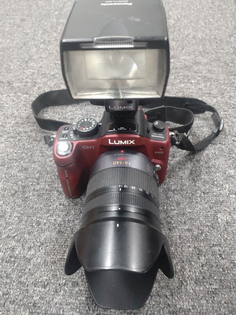 LUMIX GH1 デジタル一眼レフカメラセット - メルカリ