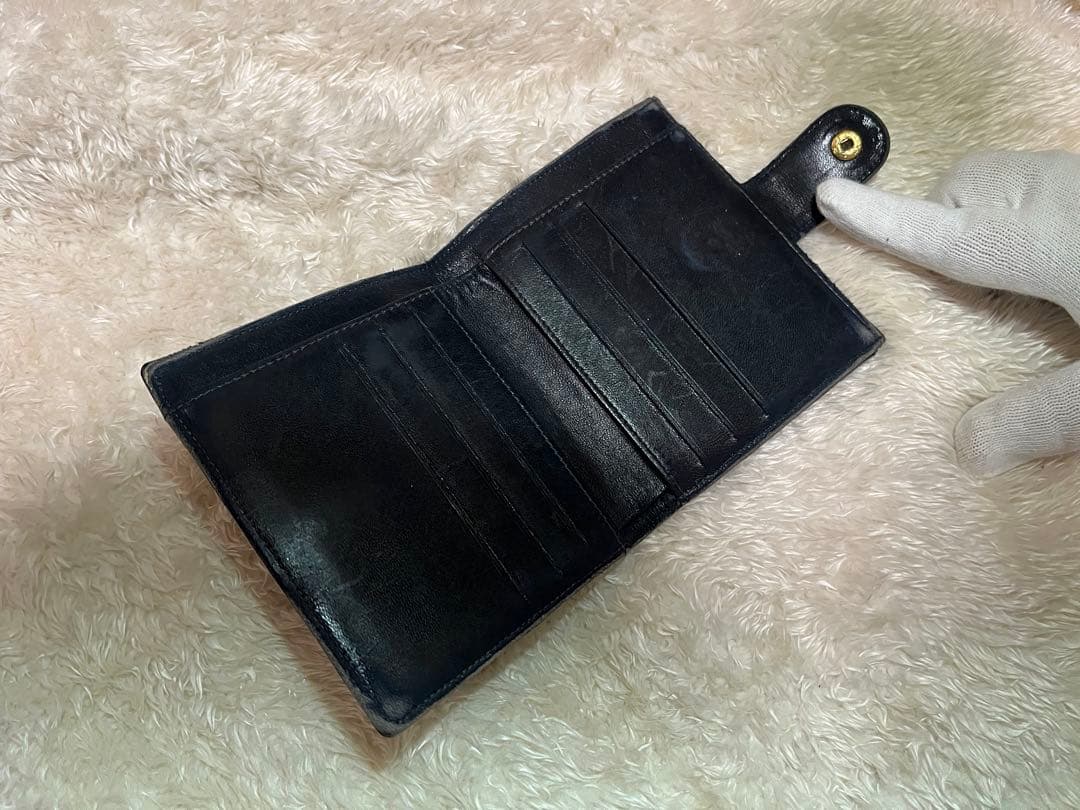 入手困難 CHANEL キャビアスキン ココマーク 二つ折り財布 ブラック