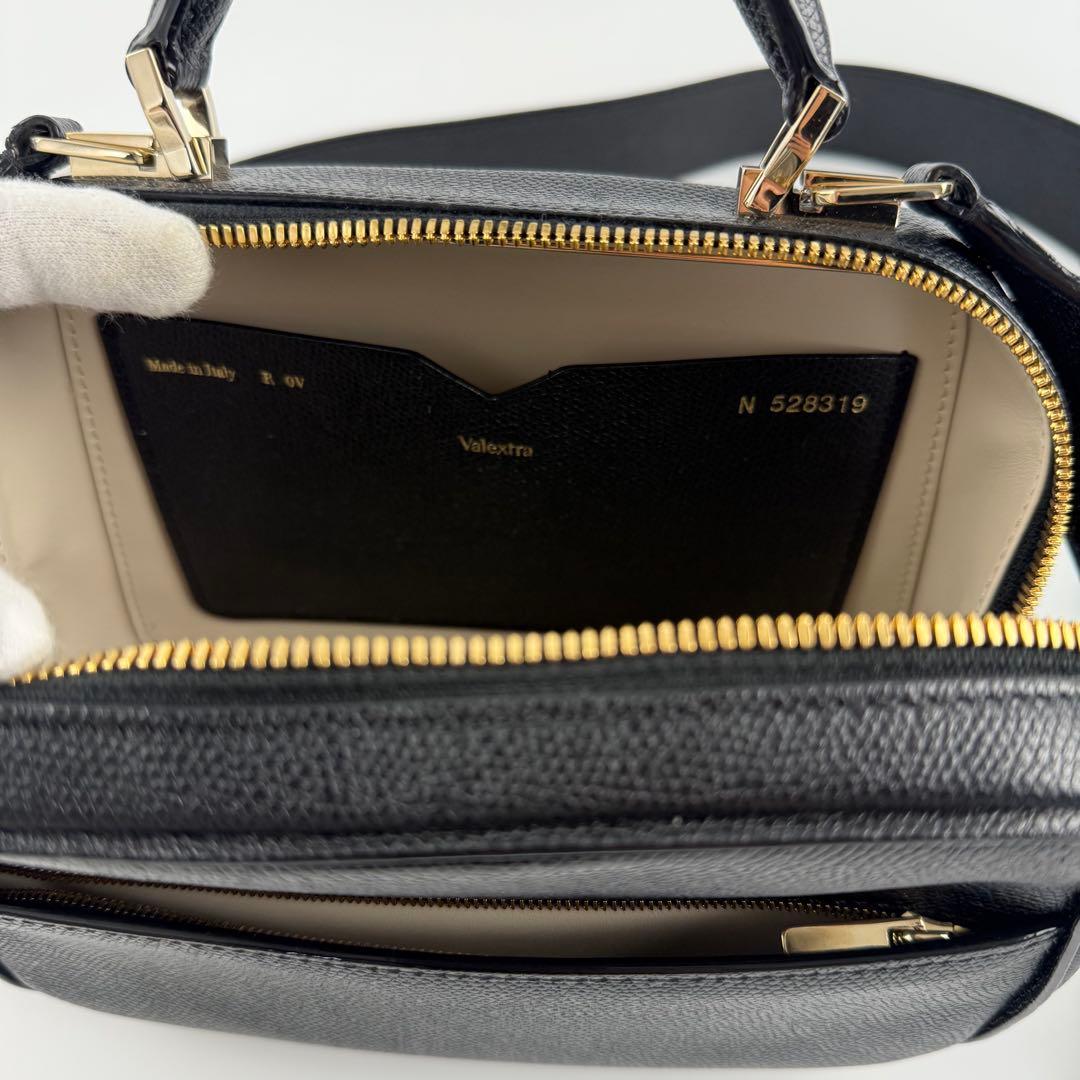 【美品✨近年モデル】valextra ヴァレクストラ セリエエッセ ミニ