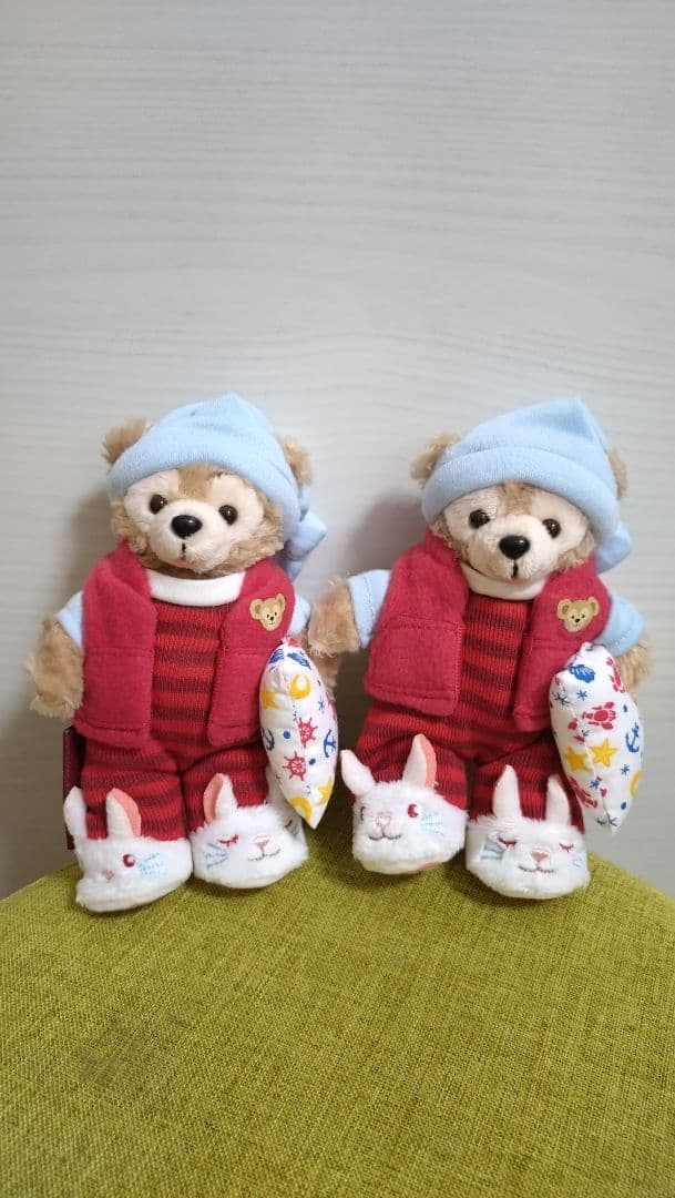 ダッフィーパジャマぬいぐるみバッジ（おまけ付き）