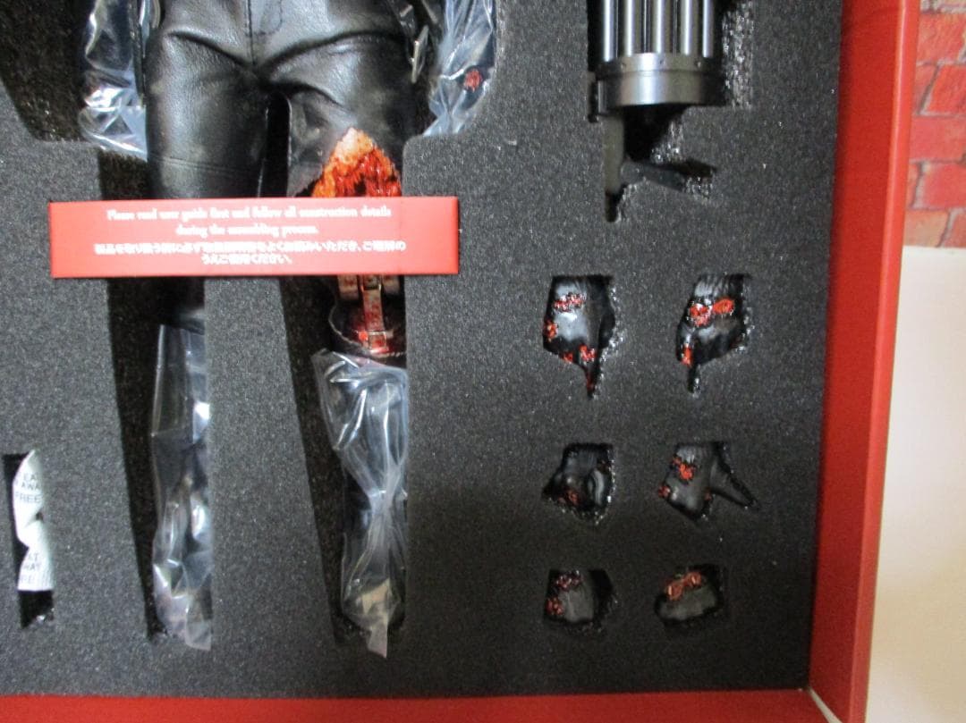 ホットトイズ ターミネーター2 T-800（バトルダメージ 2.0）