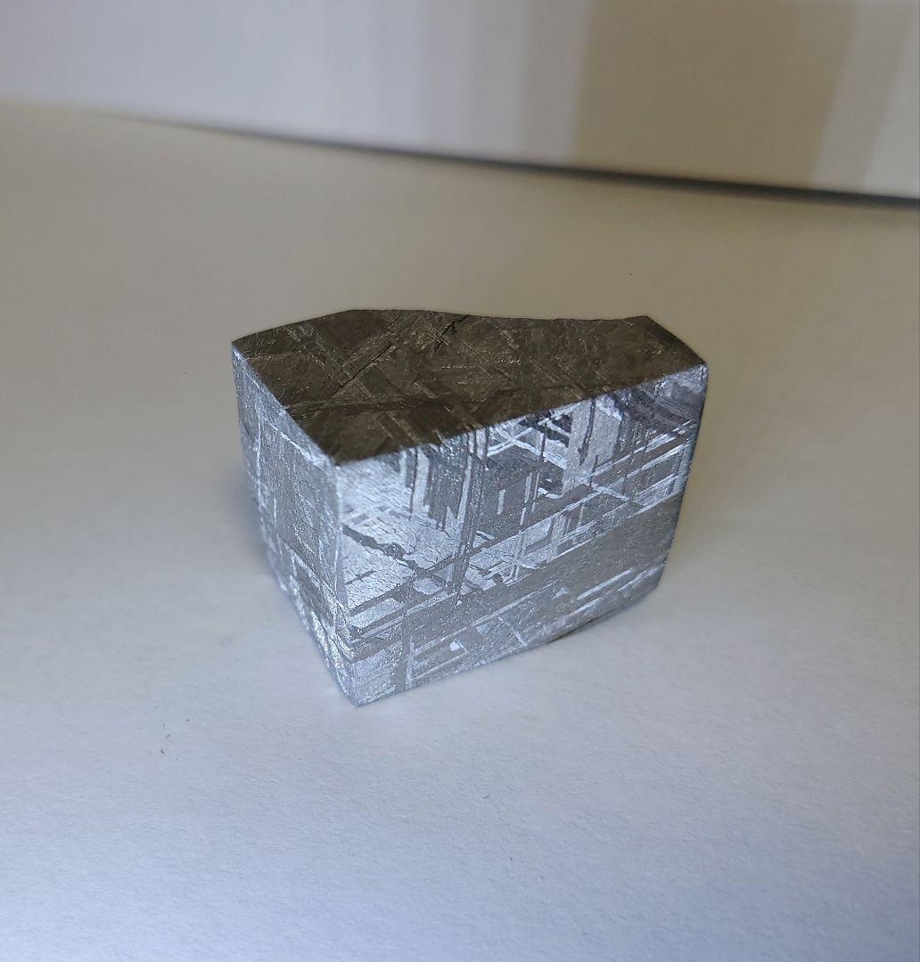 ギベオン隕石 104.6g エッチングしたて　標本　鉄隕石