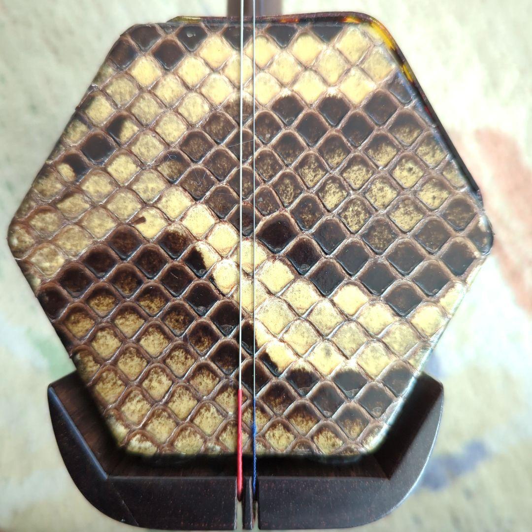 胡涵柔製作 未使用17 最上級明清老紅木 螺鈿薔薇二胡 - メルカリ