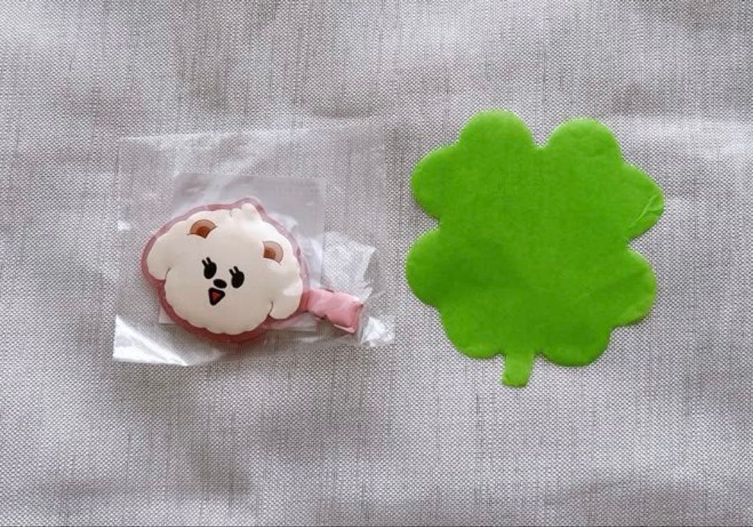 TXT ボムギュ バムグッ プルバトゥ ヘアクリップカプセルトイ - メルカリ