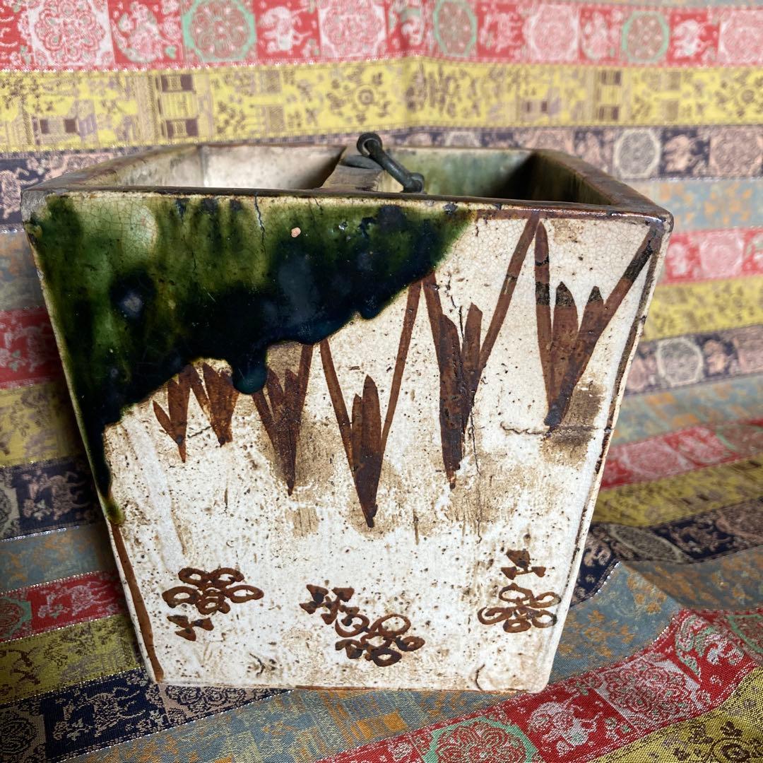 江戸時代 織部 花瓶 井戸桶に似せた花器 12.7×12.6×10cm 箱