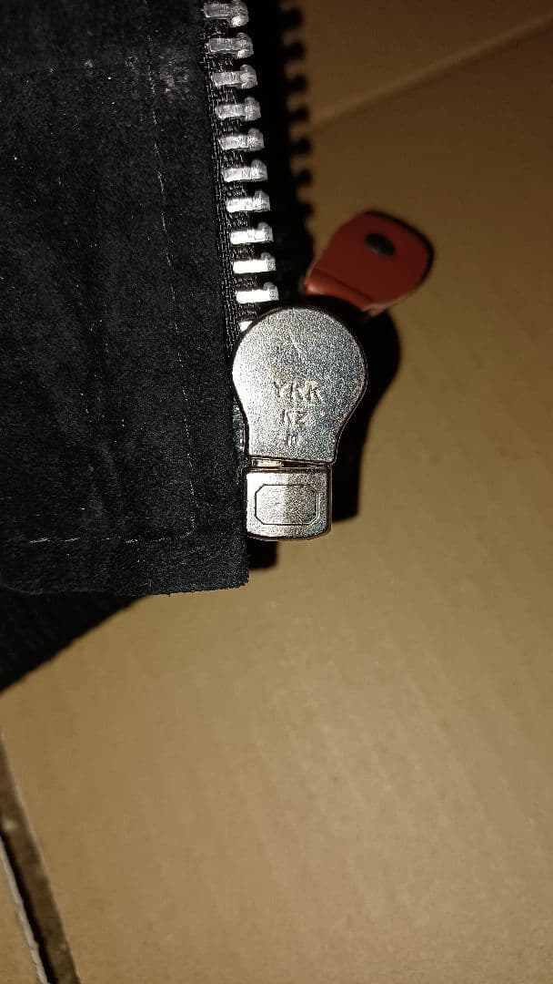 B´z ジャンパー live gym in the life 古いのでジャンク