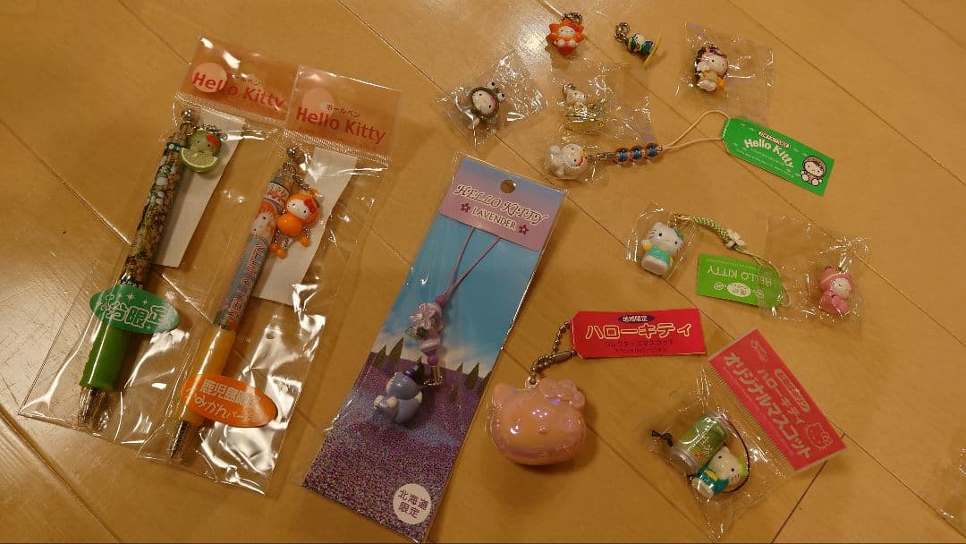 ご当地キティ根付け ＆ファスナートップ　209個大量セット