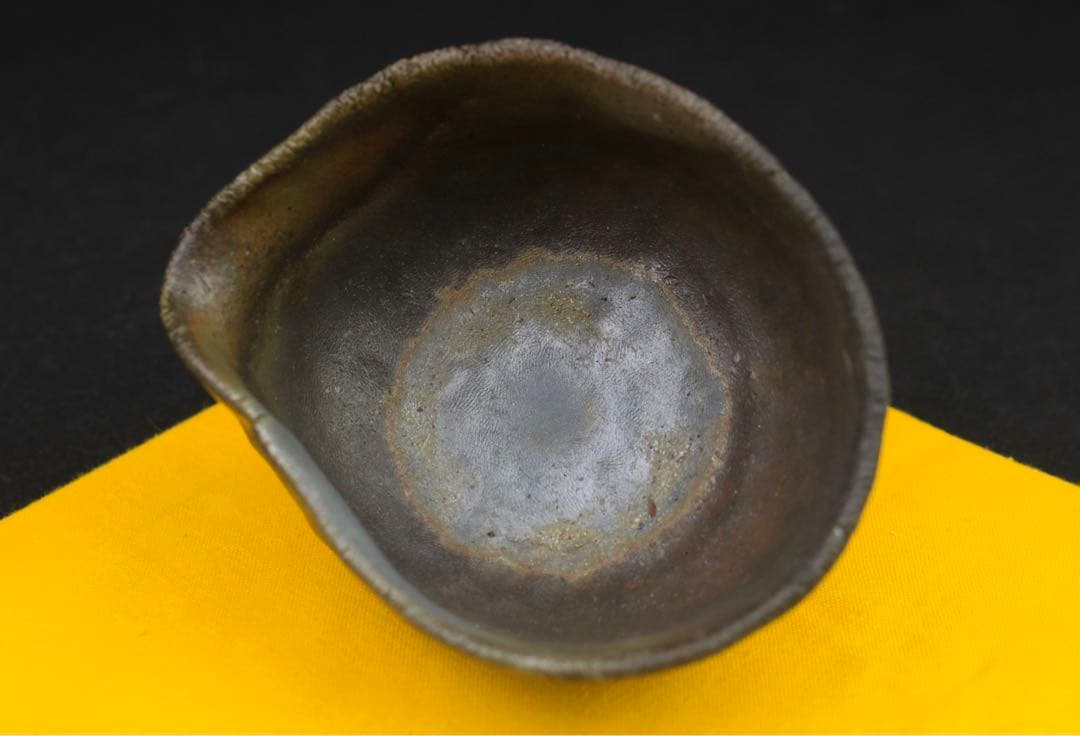 備前焼 森宝山作 宝山 希少 手造松の実摘み 宝瓶 急須