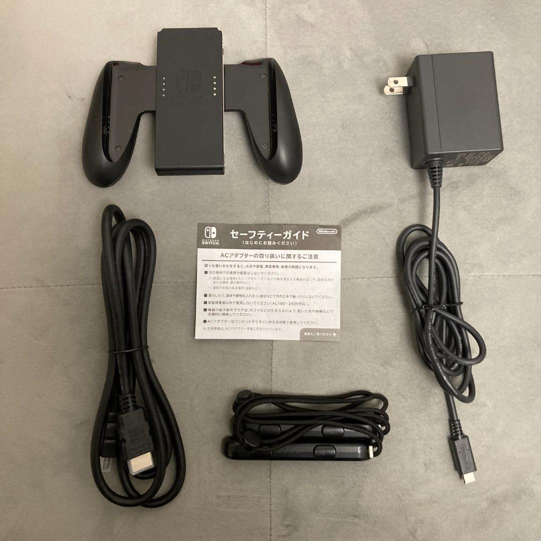 【美品】Nintendo Switch グレー 新型