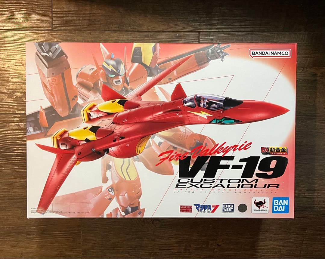 バンダイ DX超合金 VF-19改 エクスカリバー 熱気バサラスペシャル DX超合金 マクロス7 VF-19改 エクスカリバー 熱気バサラスペシャル｜の