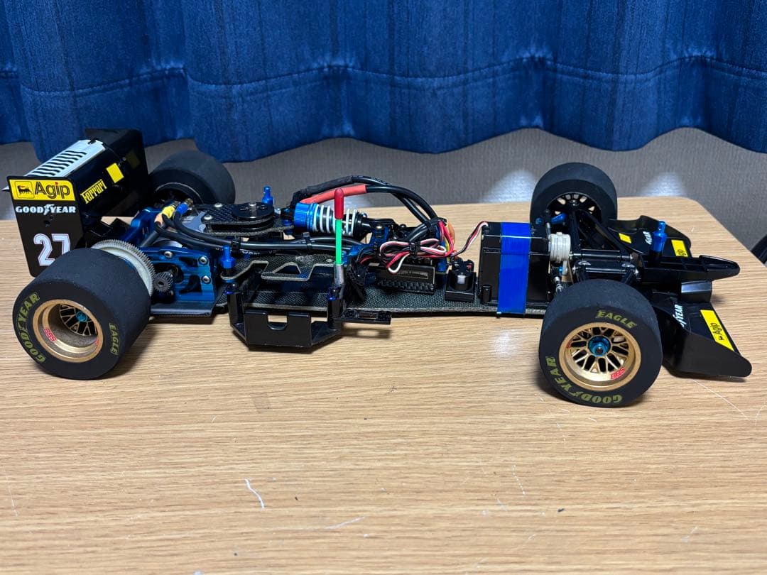 S*O様 タミヤ F103 F1