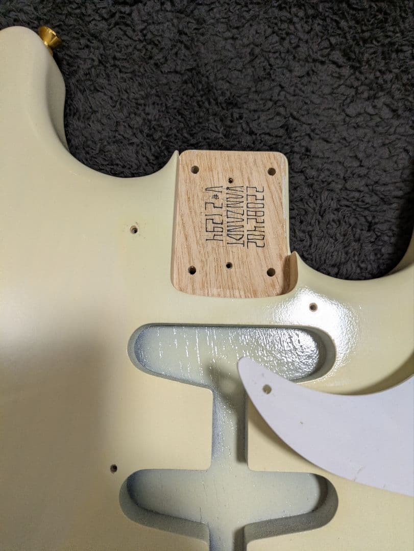 VanZandt STV-R3 white blonde ゴールドパーツ