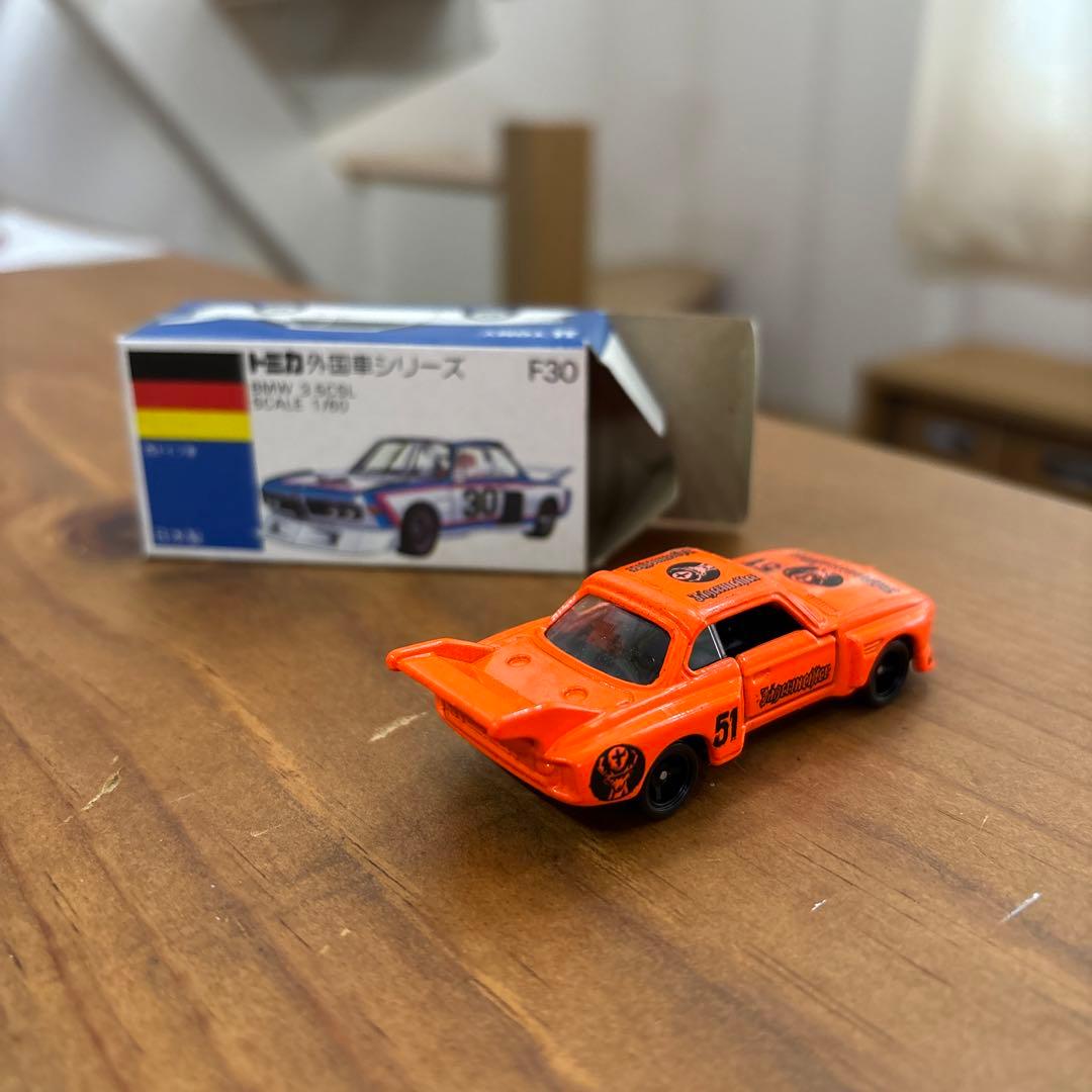 カーズ トミカ カーズ2 レーサー マテル 芸者ガールズ オクニとシゲコ