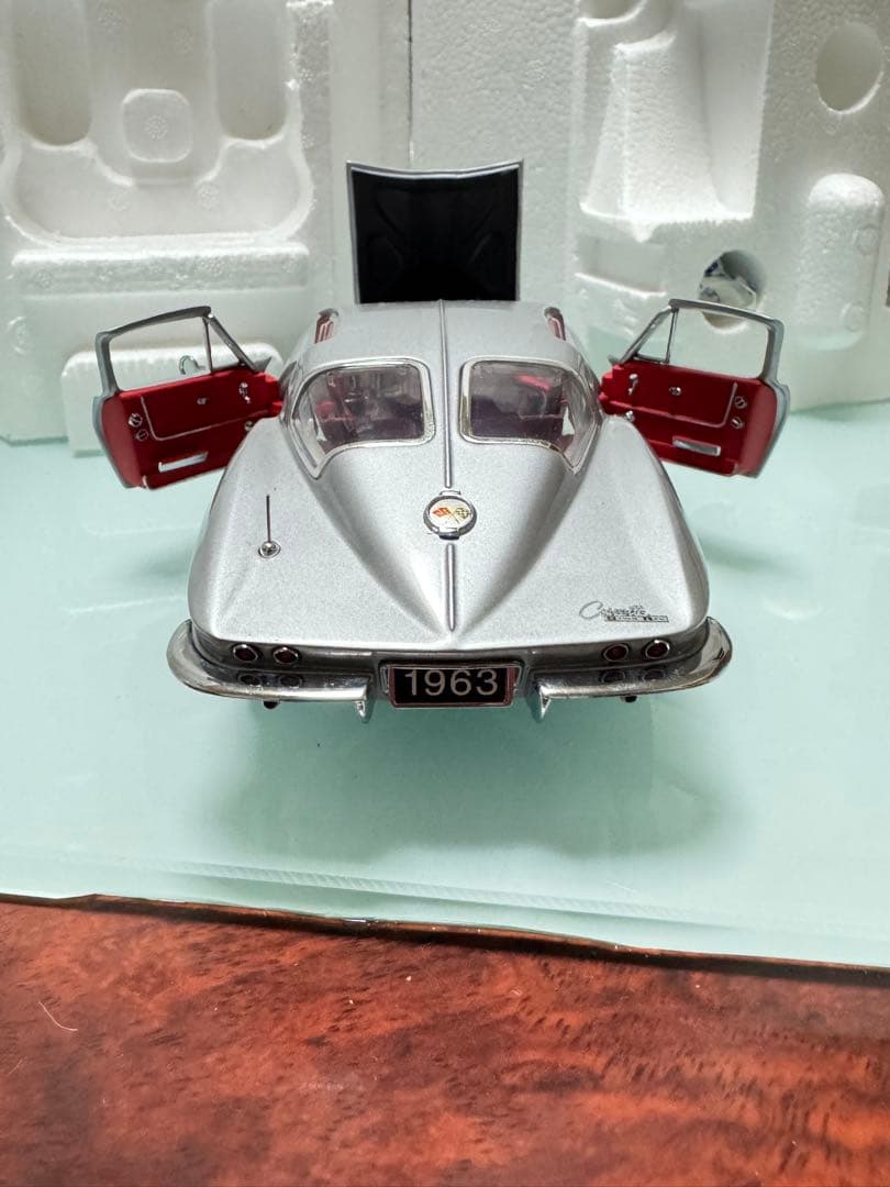 フランクリンミント 1/24 1963 コルベット 赤内装 ダイキャスト