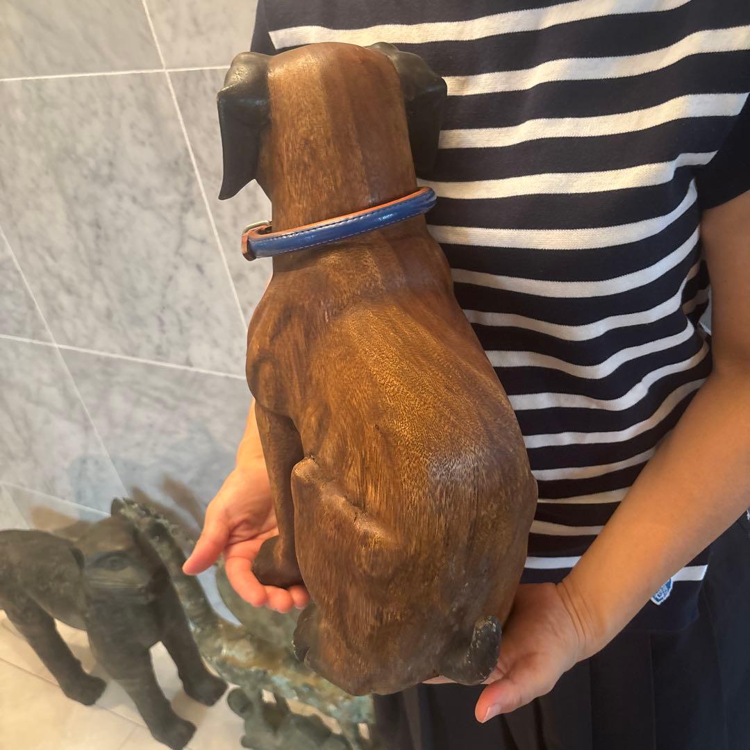 ヴィンテージ 可愛らしい瞳と威厳のある姿が素敵な一刀彫の犬の特大