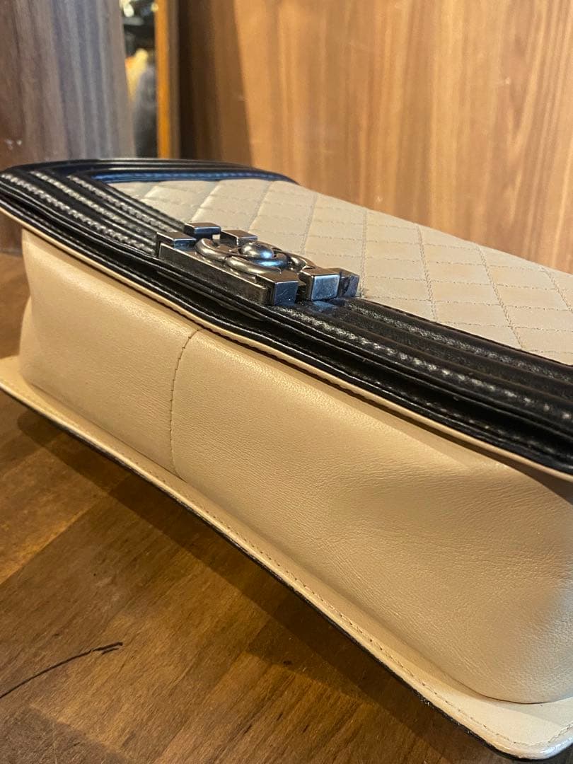 ♡*様 ボーイシャネル25 バイカラー チェーン ショルダーバッグ　ベージュ ラ