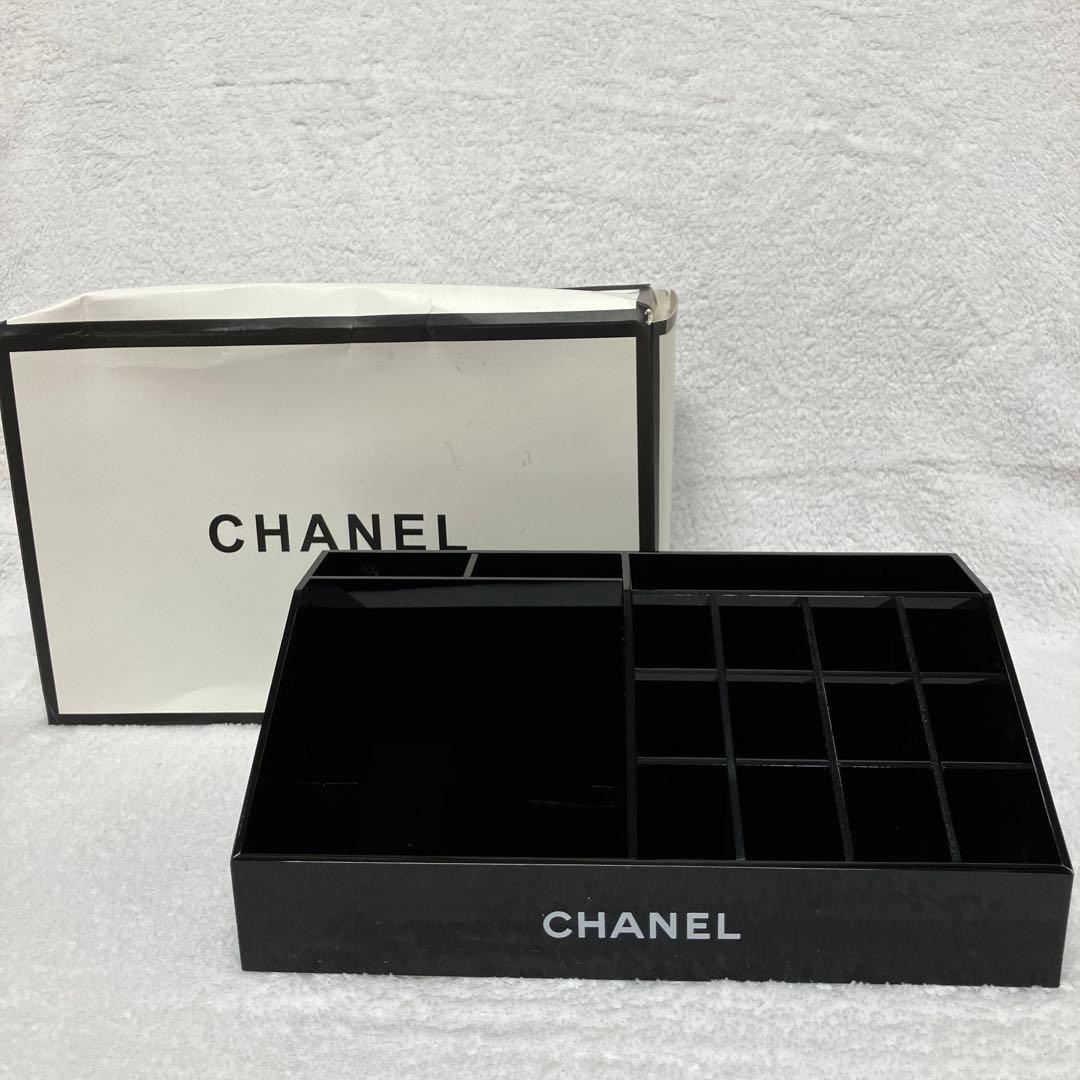 CHANELシャネル コスメケース 小物入れ