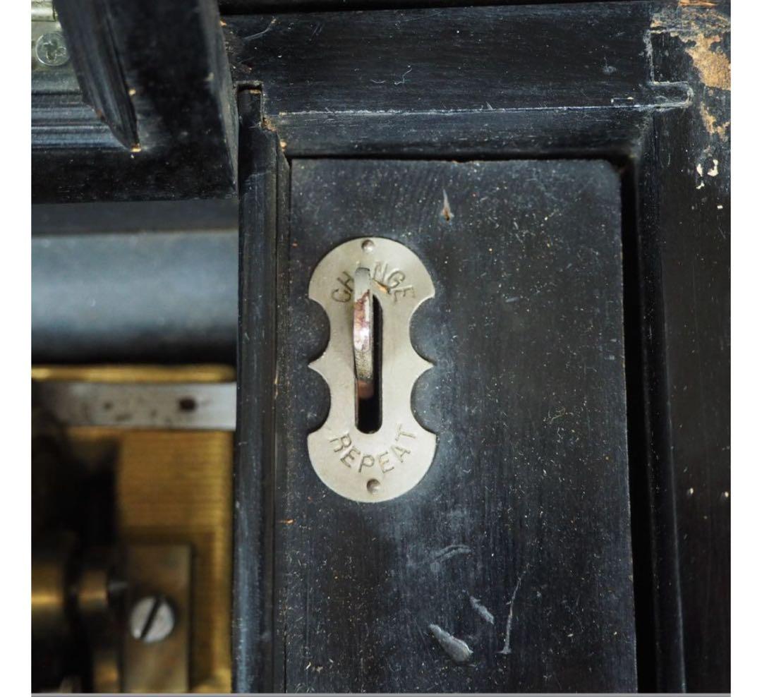 送料無料博物館級19世紀半ば頃スイス製オルゴール 稼働品幅48cm重8.3