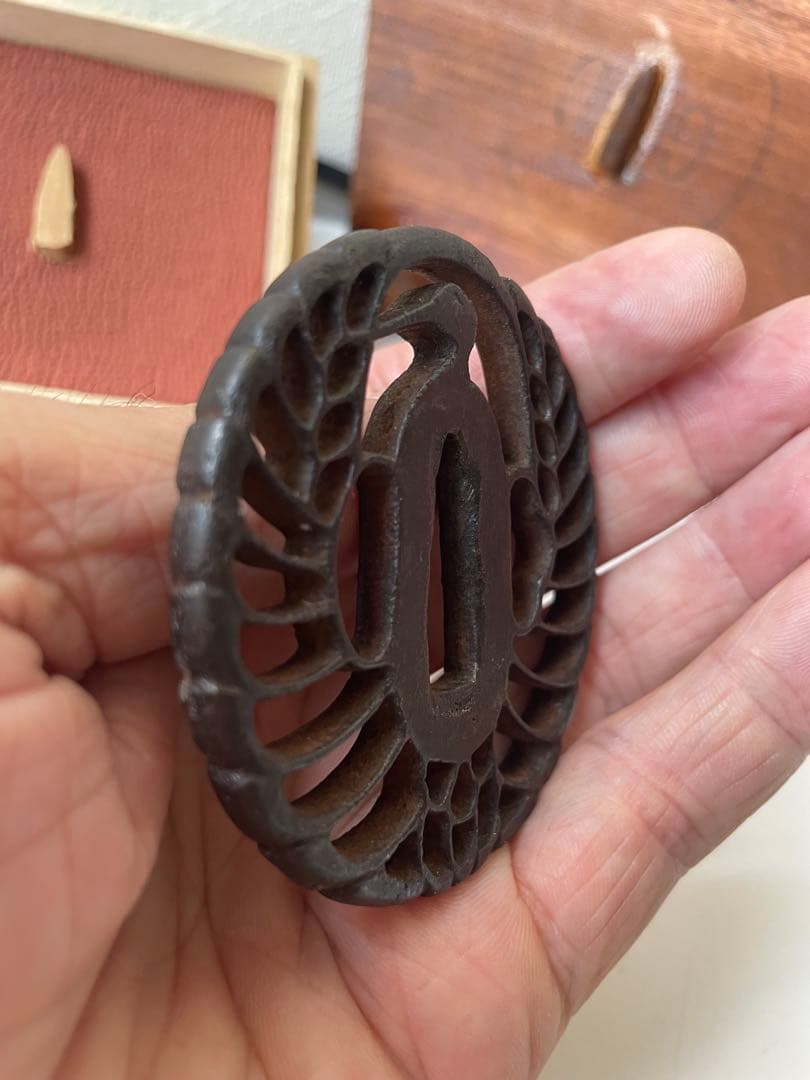 鍔　江戸時代鉄鍔　鶴丸透かし鍔