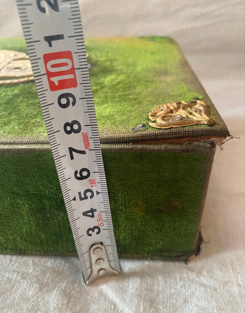 パスザバトンで購入 アンティーク小物入れ 古い箱 USED ディスプレイ