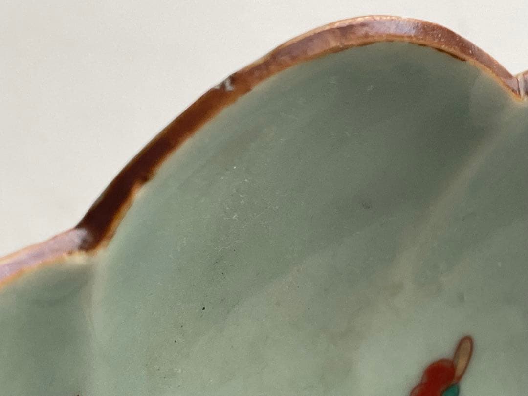 骨董 アンティーク 柿右衛門青磁 青磁色絵 菊図 輪花縁 膾皿 な