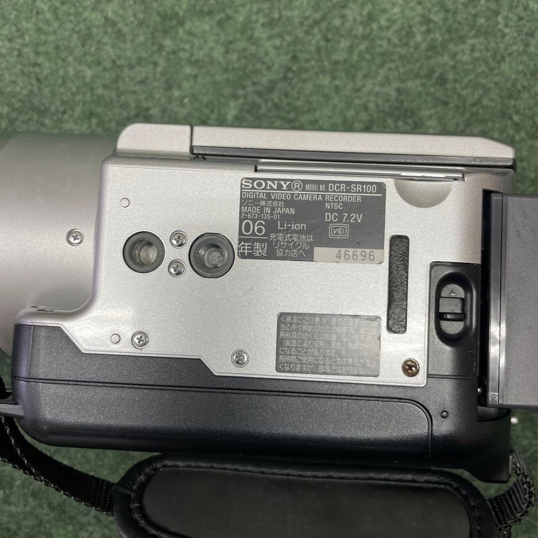 Sony DCR-SR100 ビデオカメラ 本体