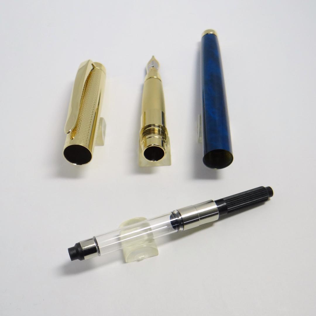 かなり希少・本体約38g】ペリカン P590 セレブリ 万年筆 14Kペン先