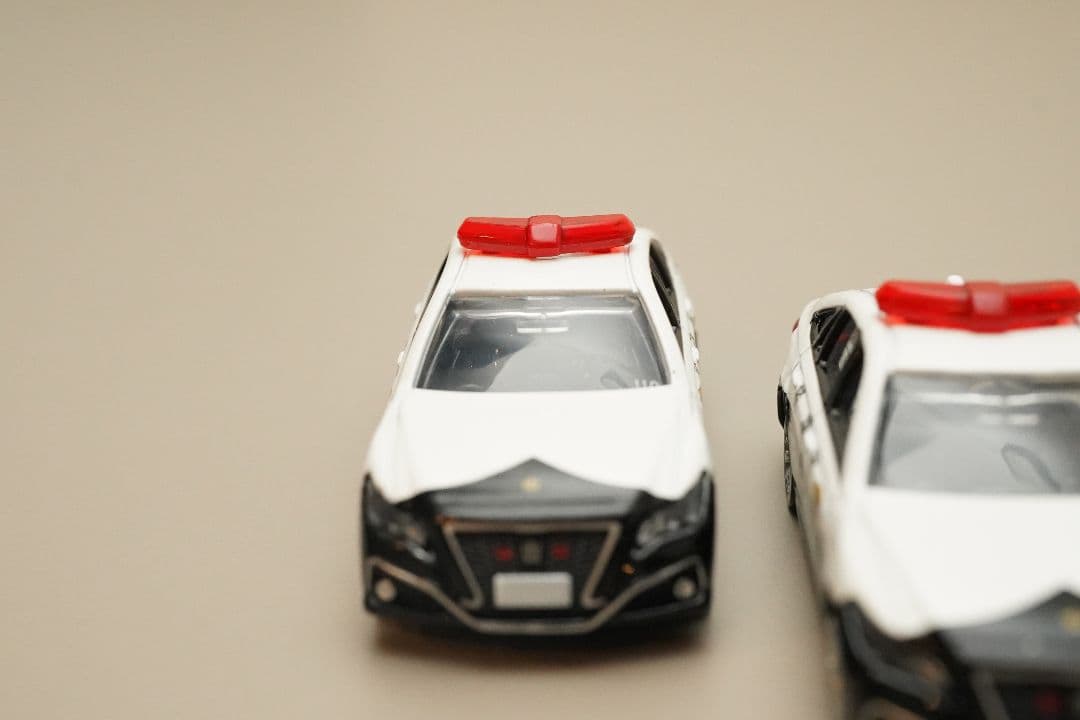 トミカプレミアム10 クラウンパトロールカー LEDカスタム 6台セット