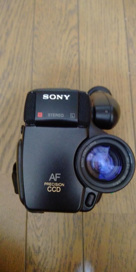 SONY ハンディカム CCD-TR75 8ミリビデオカメラ 再生ダビング用に