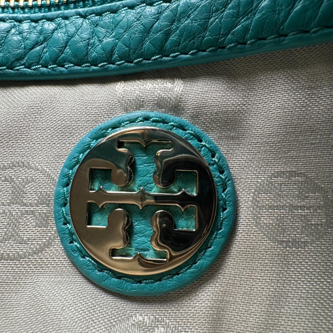 美品⭐︎トリーバーチ ショルダーバッグ　パーティ　チェーン　保存袋付き　ターコイズ