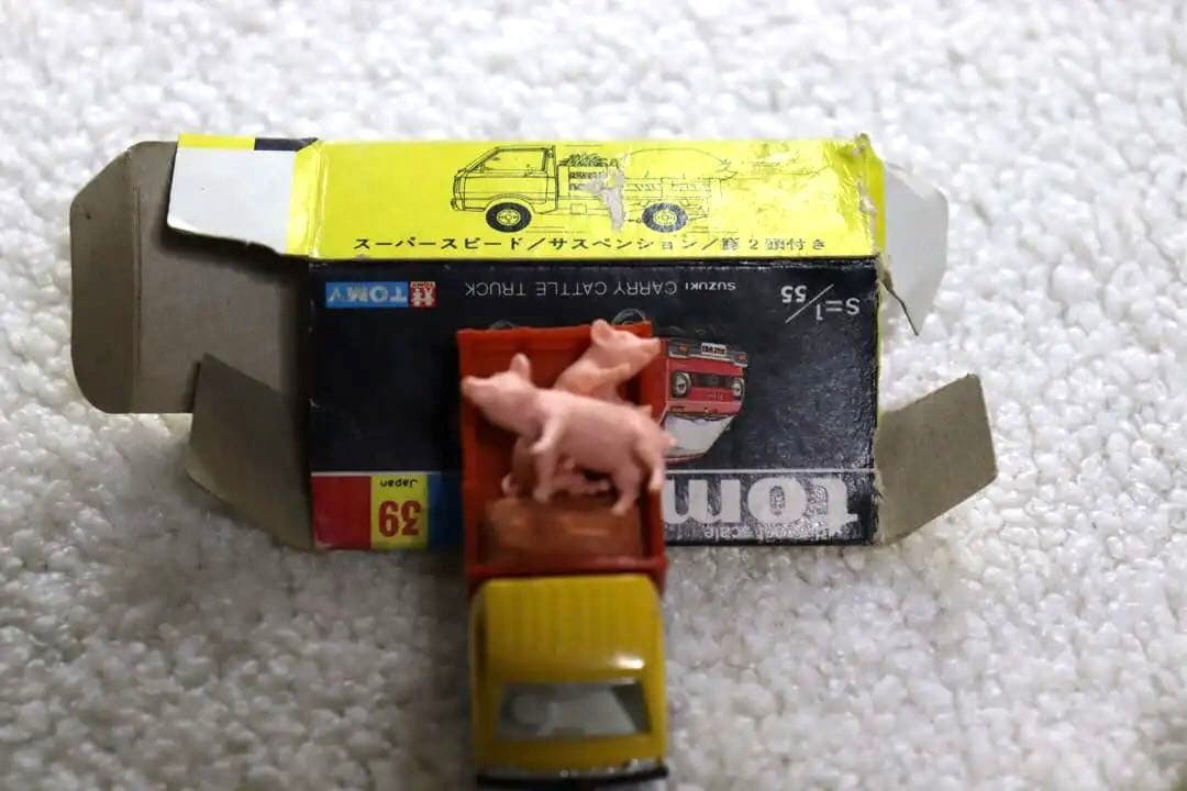 スズキ　キャリイ　家畜運搬車　トミカ　日本製　NO.31 黒箱