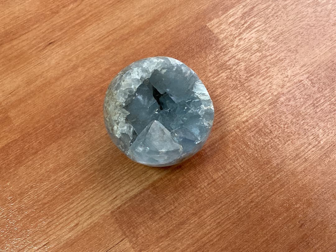 奇跡を呼ぶ霊石♡開運アイテム♡セレスタイト♡ヒーリング♡パワーストーン♡ セレスタイト ドーム 】 天青石 癒し ヒーリング 水色 インテイリア