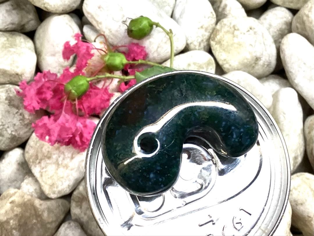 1万個に1個しか無い出雲勾玉‼️花仙山瑪瑙*芯