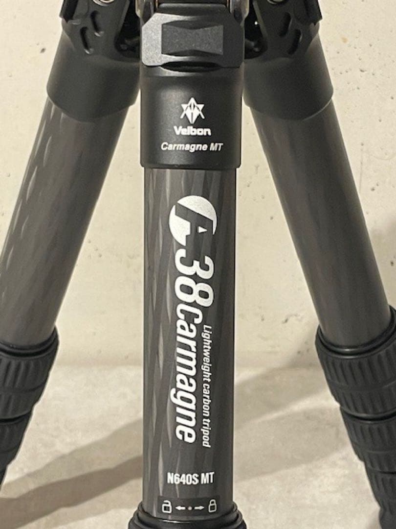 未使用□Velbonベルボン カーボン三脚38Carmagne N640S MT - メルカリ