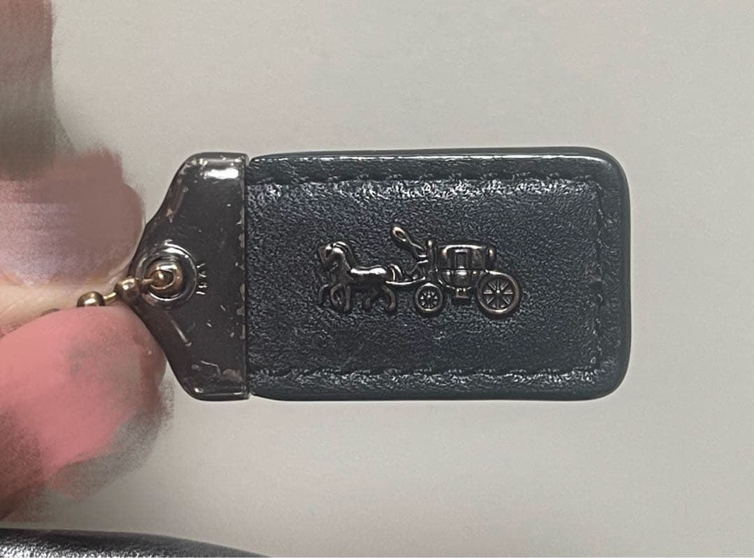 【希少】コーチ パース キスロック 水原希子 スターリべット シルバー