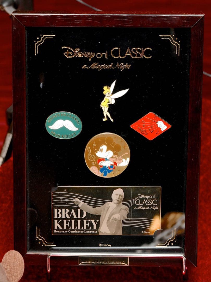 会場限定！ディズニーオンクラシック 記念ピンズセット 直筆サイン入り