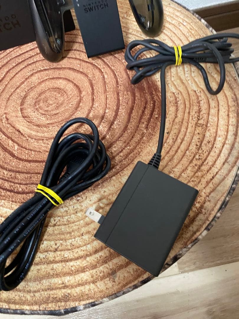 Nintendo Switch ニンテンドースイッチ本体YEL 箱無し