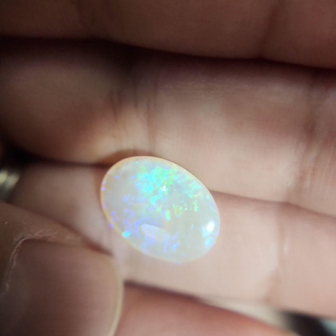 天然 エッグインオパール 3.920ct