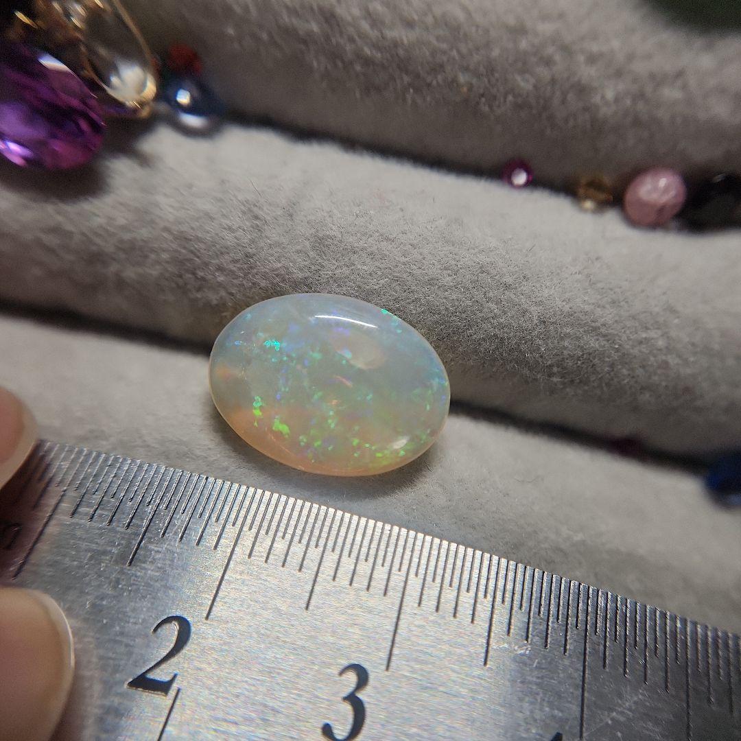 天然 エッグインオパール 3.920ct