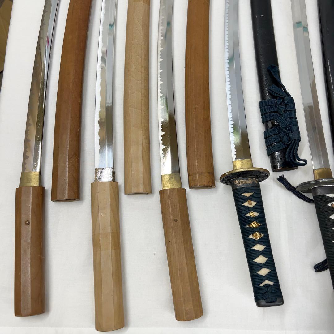 【傷あり】模造刀 8本 まとめ 透かし鍔 樋入り 太刀 脇差 白鞘