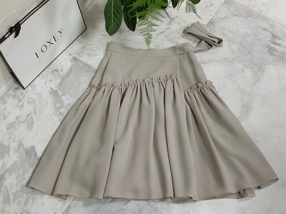 未使用★FOXEY/フォクシーギャザー切り替えスカート 38