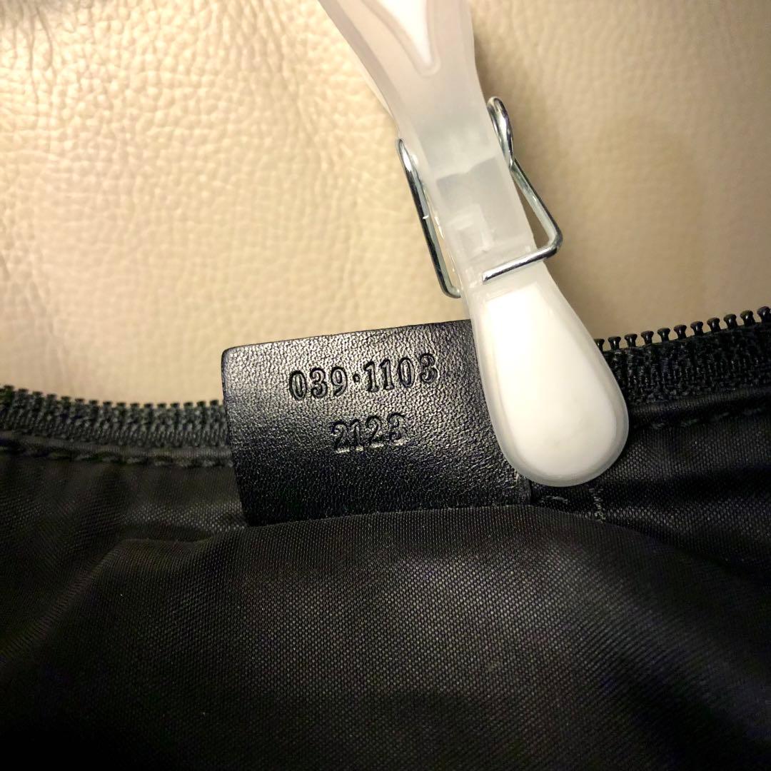 GUCCI グッチ アクセサリーポーチ パーティーバッグ GG柄キャンバス 黒