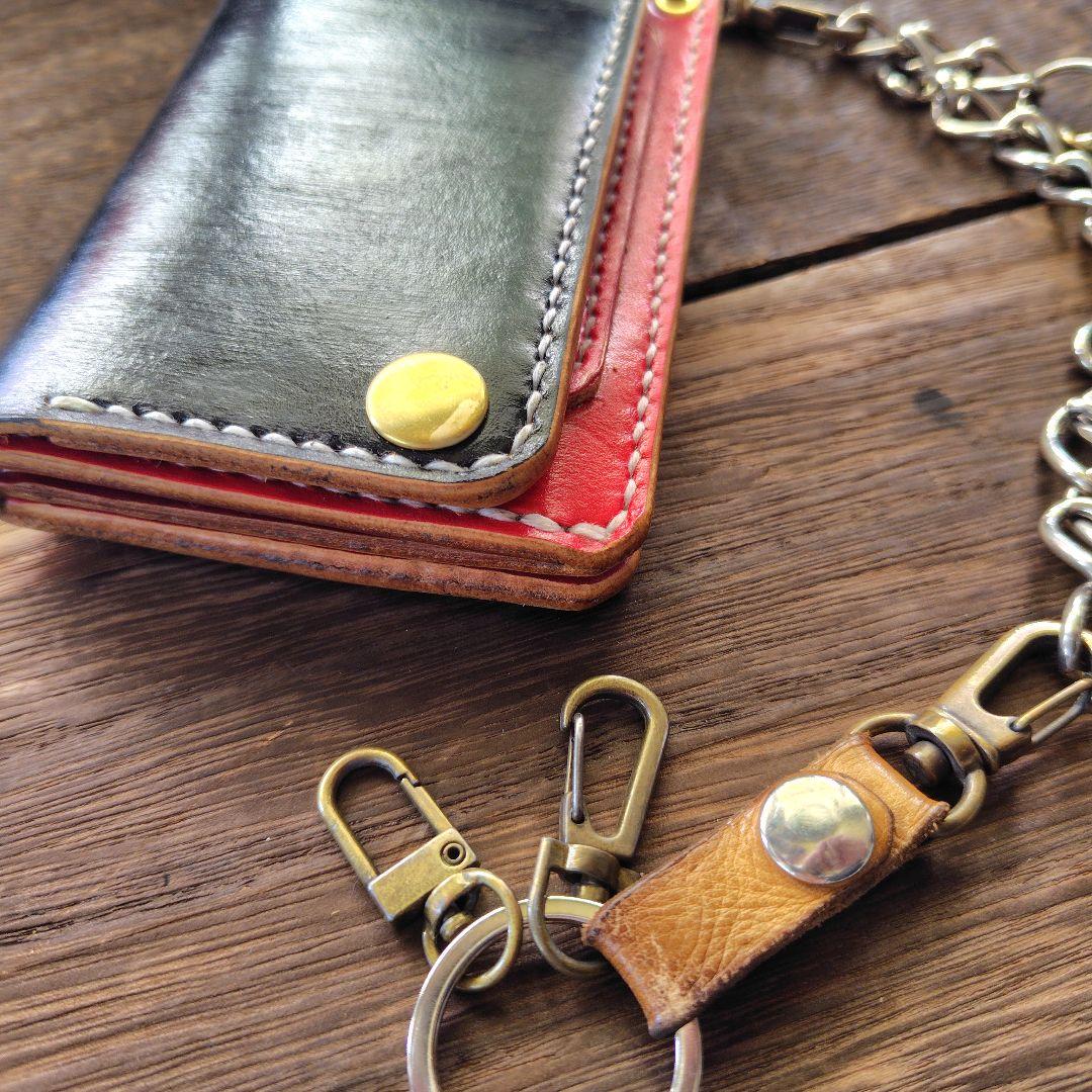 ミドルサイズ トラッカーウォレット 黒×赤 金魚(74)