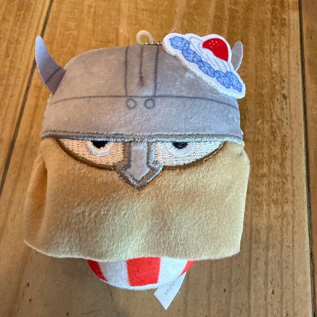 葬送のフリーレン アイゼン カップケーキ たぴぬい - メルカリ