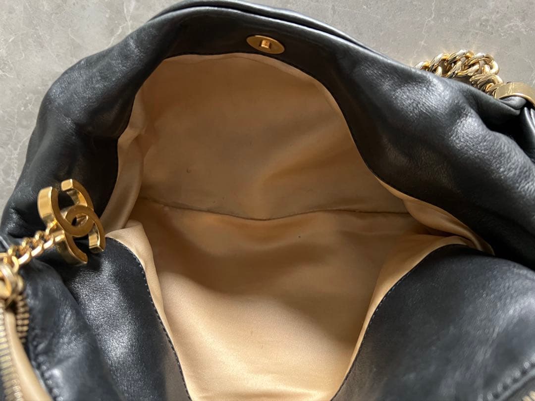 CHANEL ブラックレザー ショルダーバッグ★ギャランティカード付